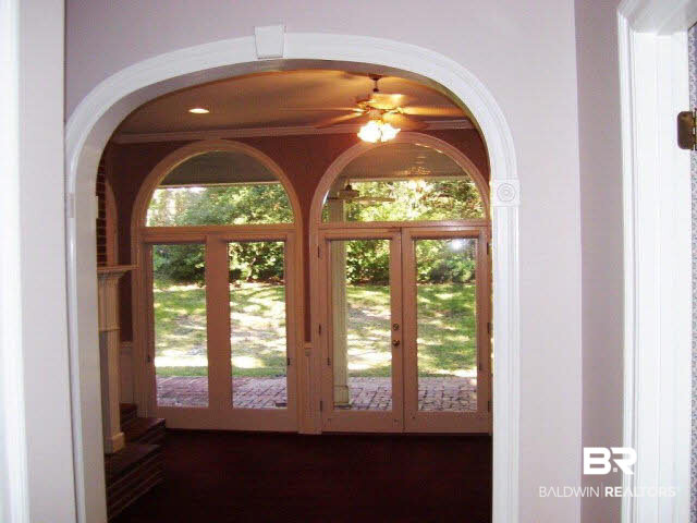 1860 Weaver Drive Mobile, AL 36613 - Photo 2 of 24