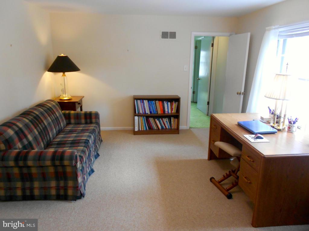 1424 Hillcrest Road Lancaster, PA 17603 - Photo 25 of 35 Gallery Image 25