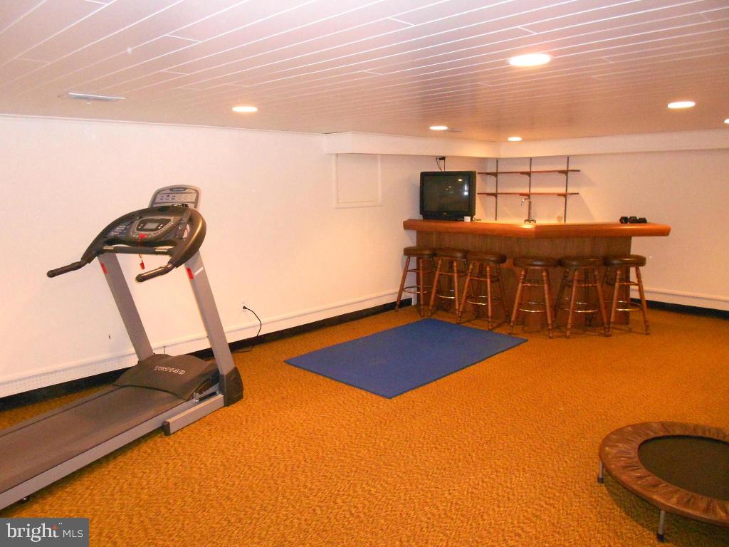 1424 Hillcrest Road Lancaster, PA 17603 - Photo 27 of 35 Gallery Image 27