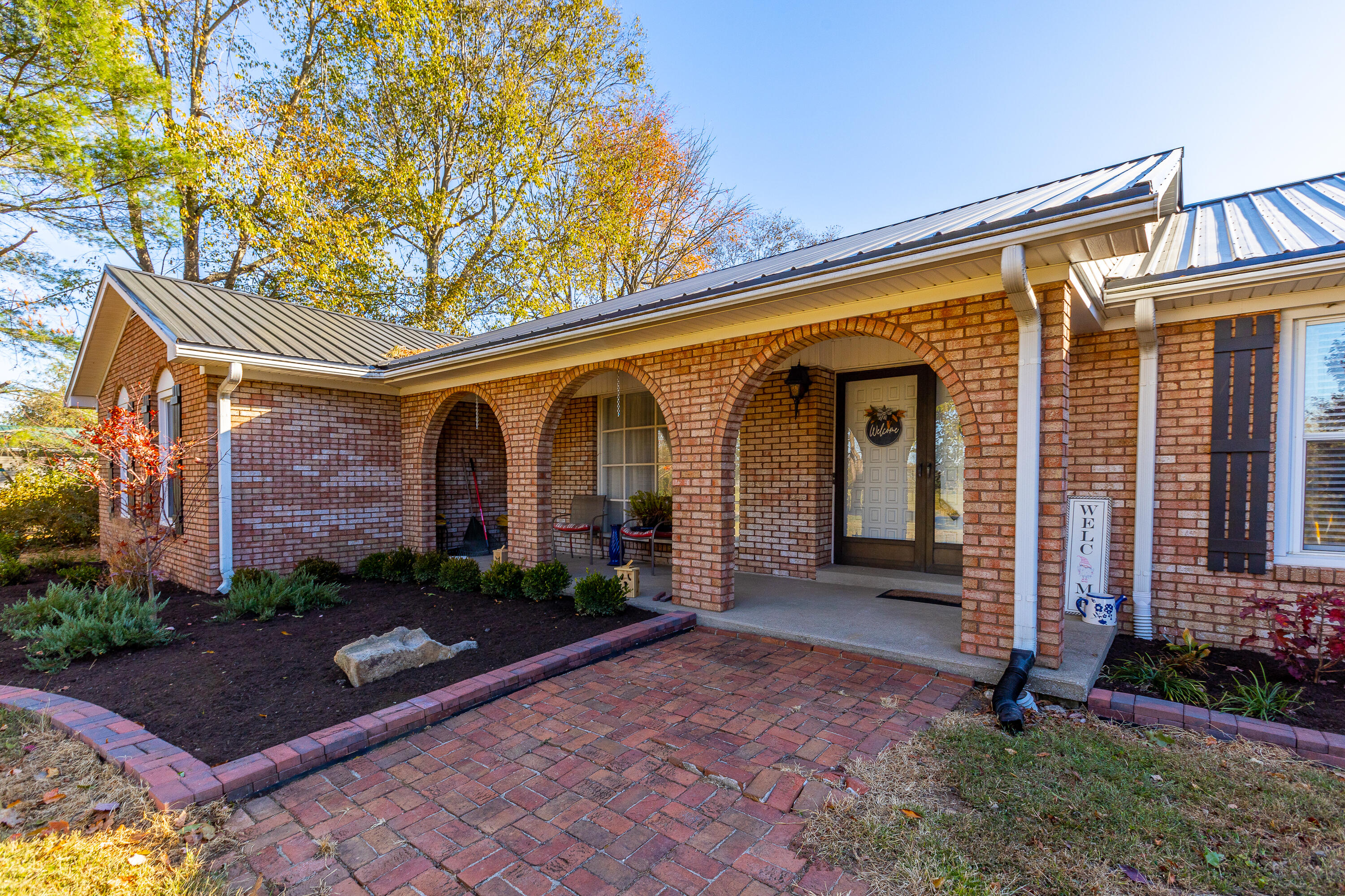 1389 Clintonville Road Winchester, KY 40391 - Photo 3 of 63 1-3