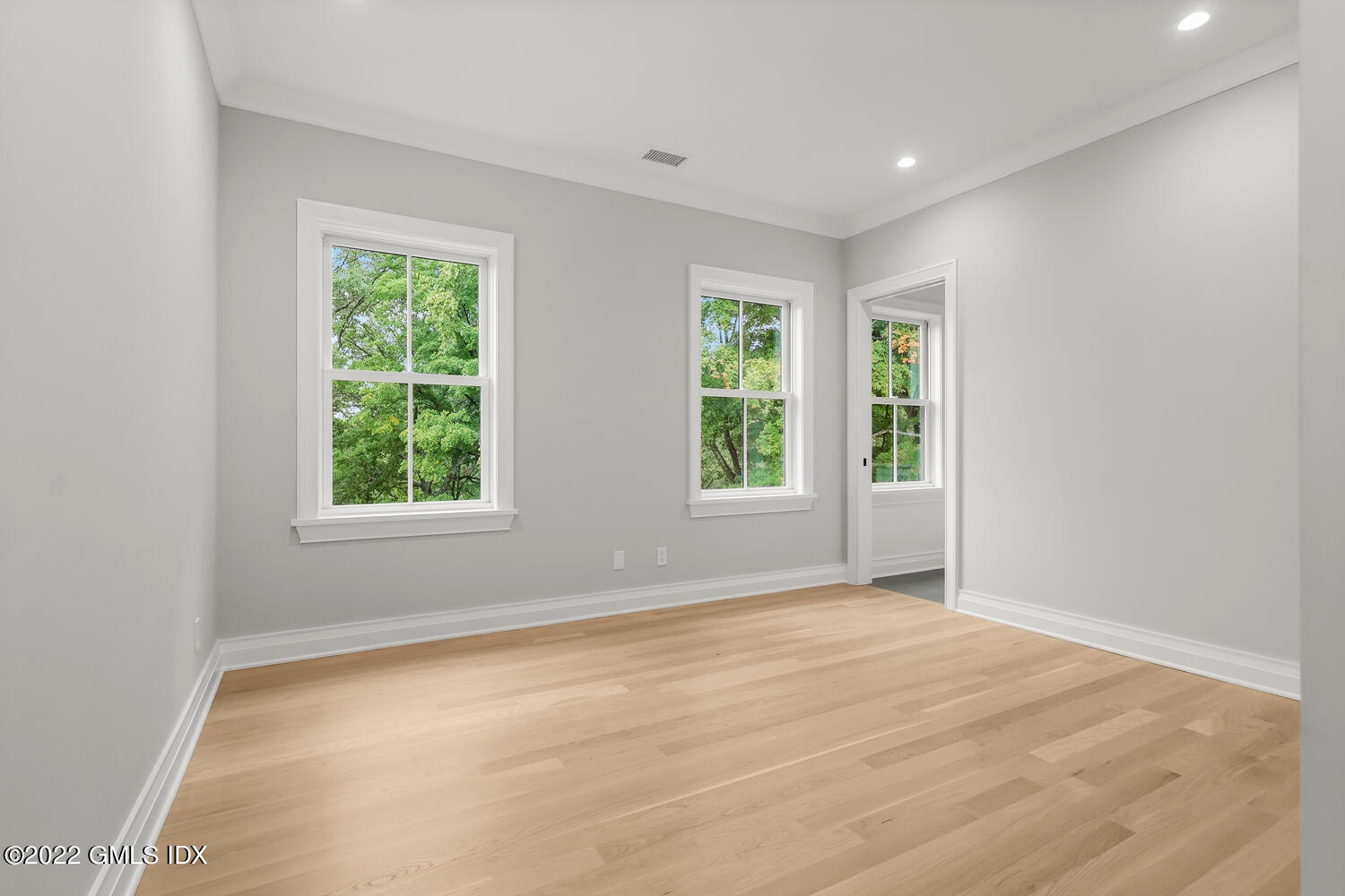 108 Sheephill Road Riverside, CT 06878 - Photo 32 of 47 an empty room with windows