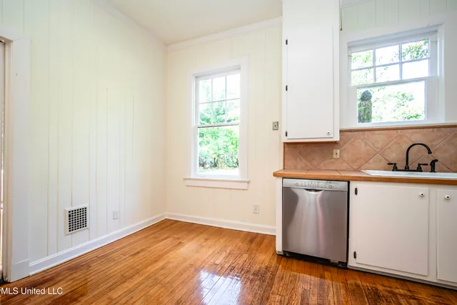 $229,500 | 768 Belhaven Street, Jackson, MS 39202