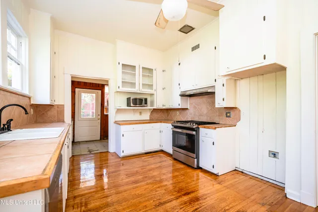 $229,500 | 768 Belhaven Street, Jackson, MS 39202