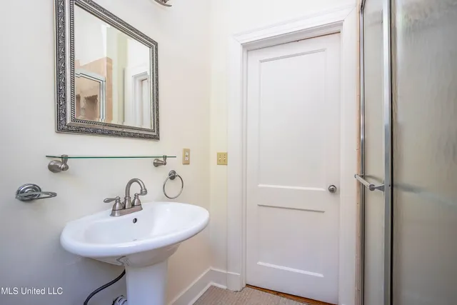 $229,500 | 768 Belhaven Street, Jackson, MS 39202