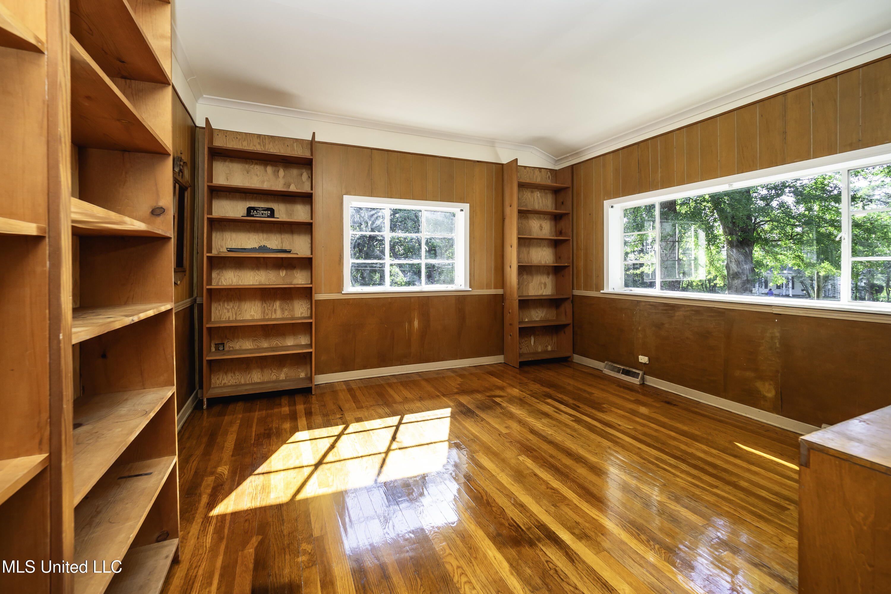 768 Belhaven Street Jackson, MS 39202 - Photo 7 of 25 P9180007