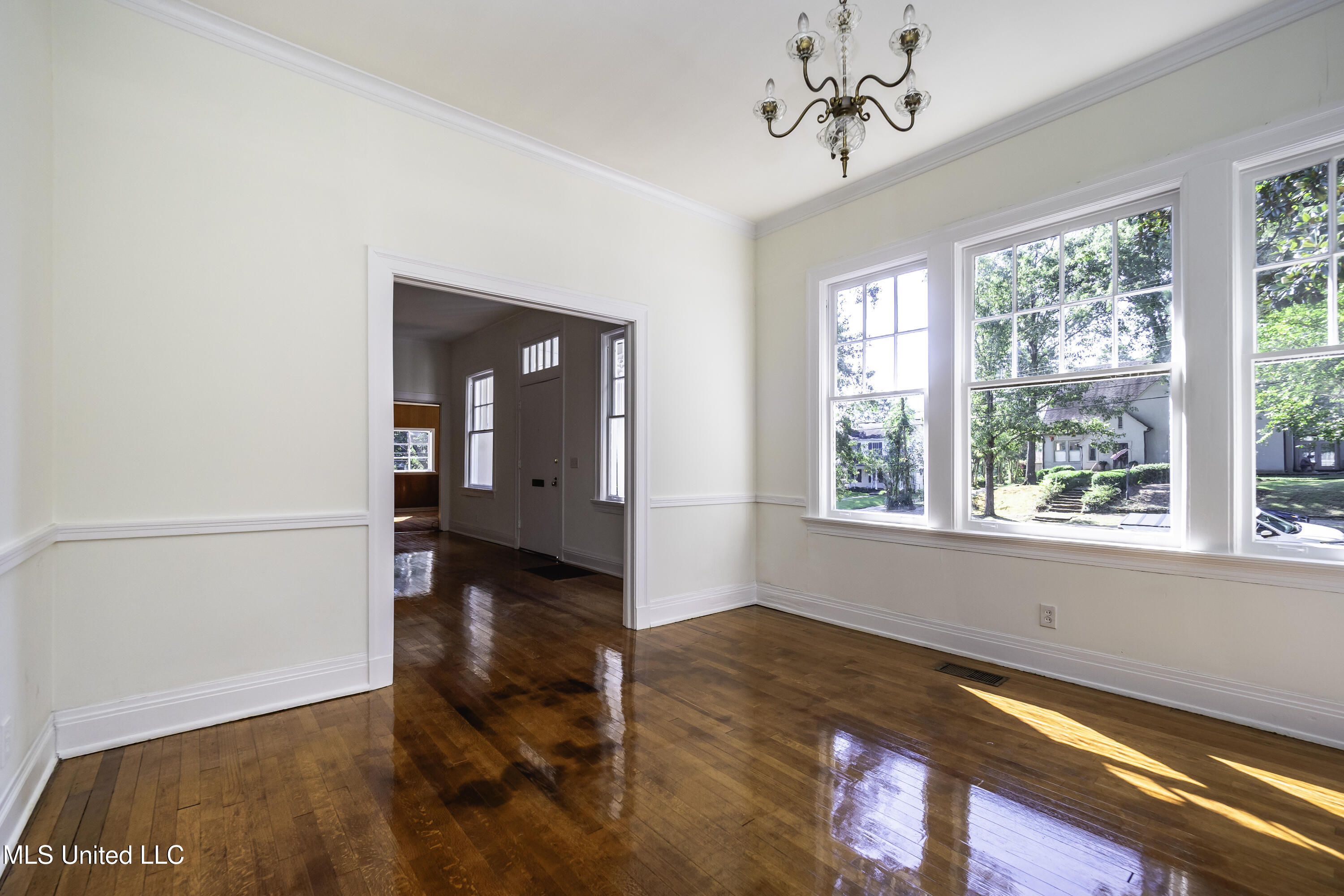 768 Belhaven Street Jackson, MS 39202 - Photo 9 of 25 P9180020