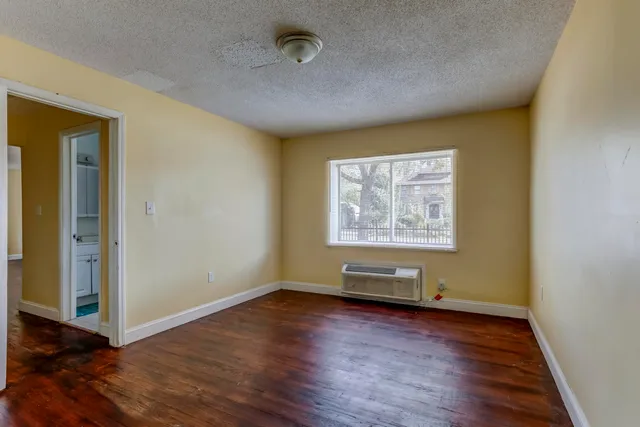 $630 | 3700 Pasadena Street, Unit 3, Detroit, MI 48238