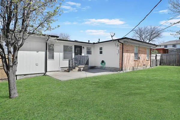 $2,350 | 2604 Danny Lane, Farmers Branch, TX 75234