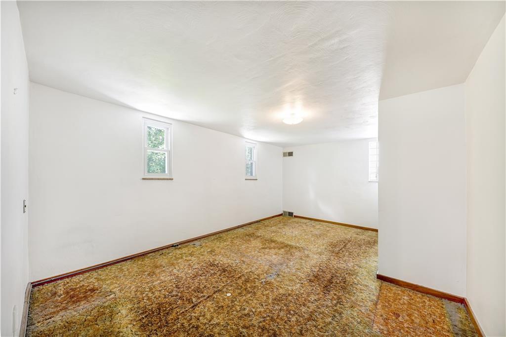 923 Liberty Street McKees Rocks, PA 15136 - Photo 13 of 25