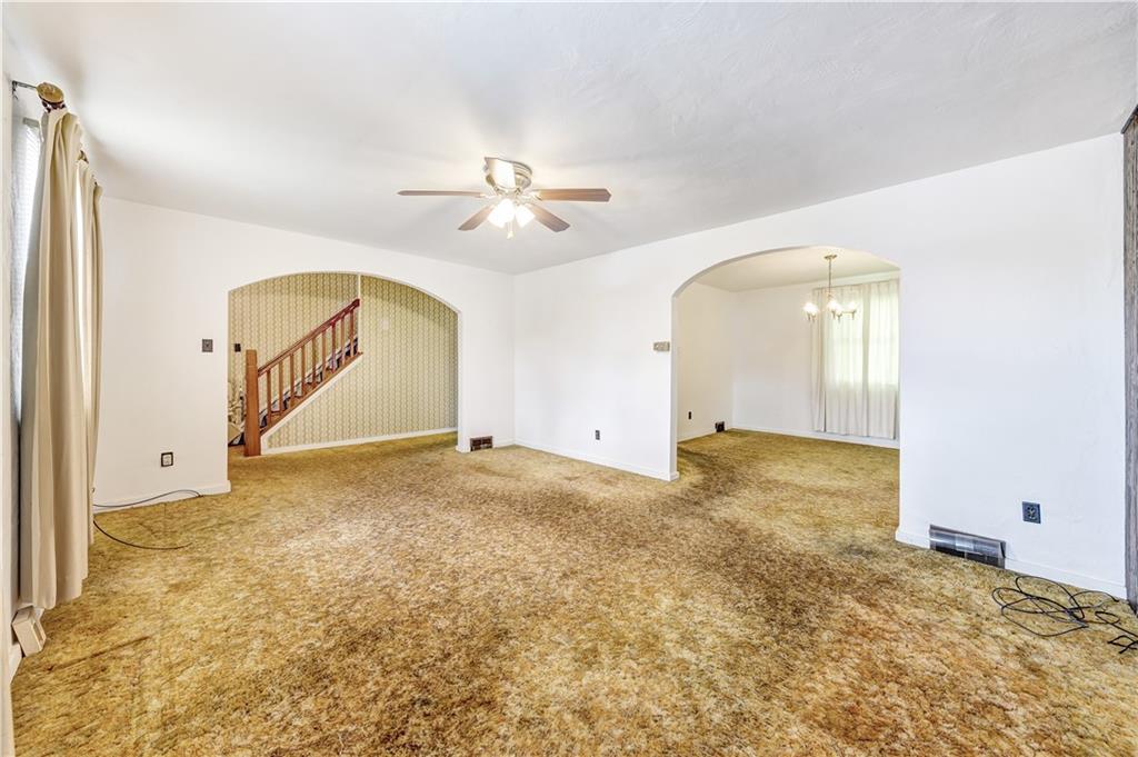 923 Liberty Street McKees Rocks, PA 15136 - Photo 6 of 25
