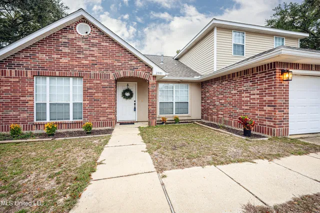 $299,900 | 2501 Shelby Lane, Ocean Springs, MS 39564