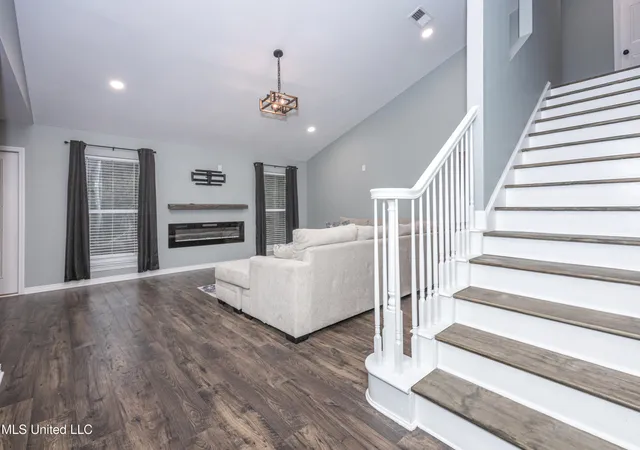 $299,900 | 2501 Shelby Lane, Ocean Springs, MS 39564