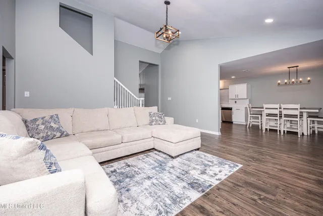 $299,900 | 2501 Shelby Lane, Ocean Springs, MS 39564