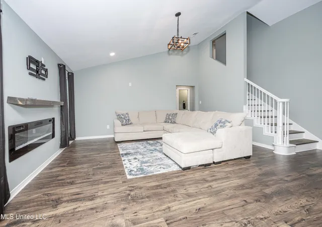 $299,900 | 2501 Shelby Lane, Ocean Springs, MS 39564