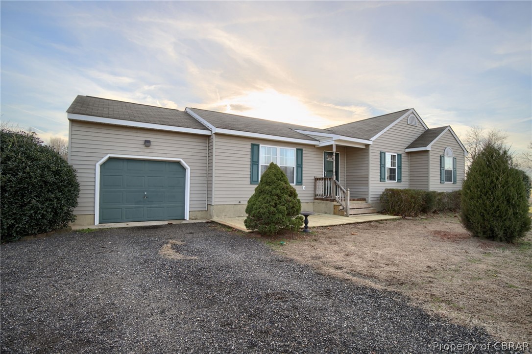 3642 Enos Road Gloucester, VA 23061 - Photo 3 of 24 Gallery Image 3