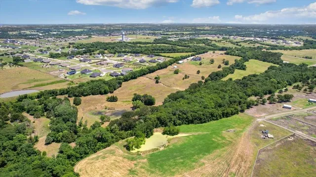 $1,800,000 | 15013 Farm To Market 121, Van Alstyne, TX 75495