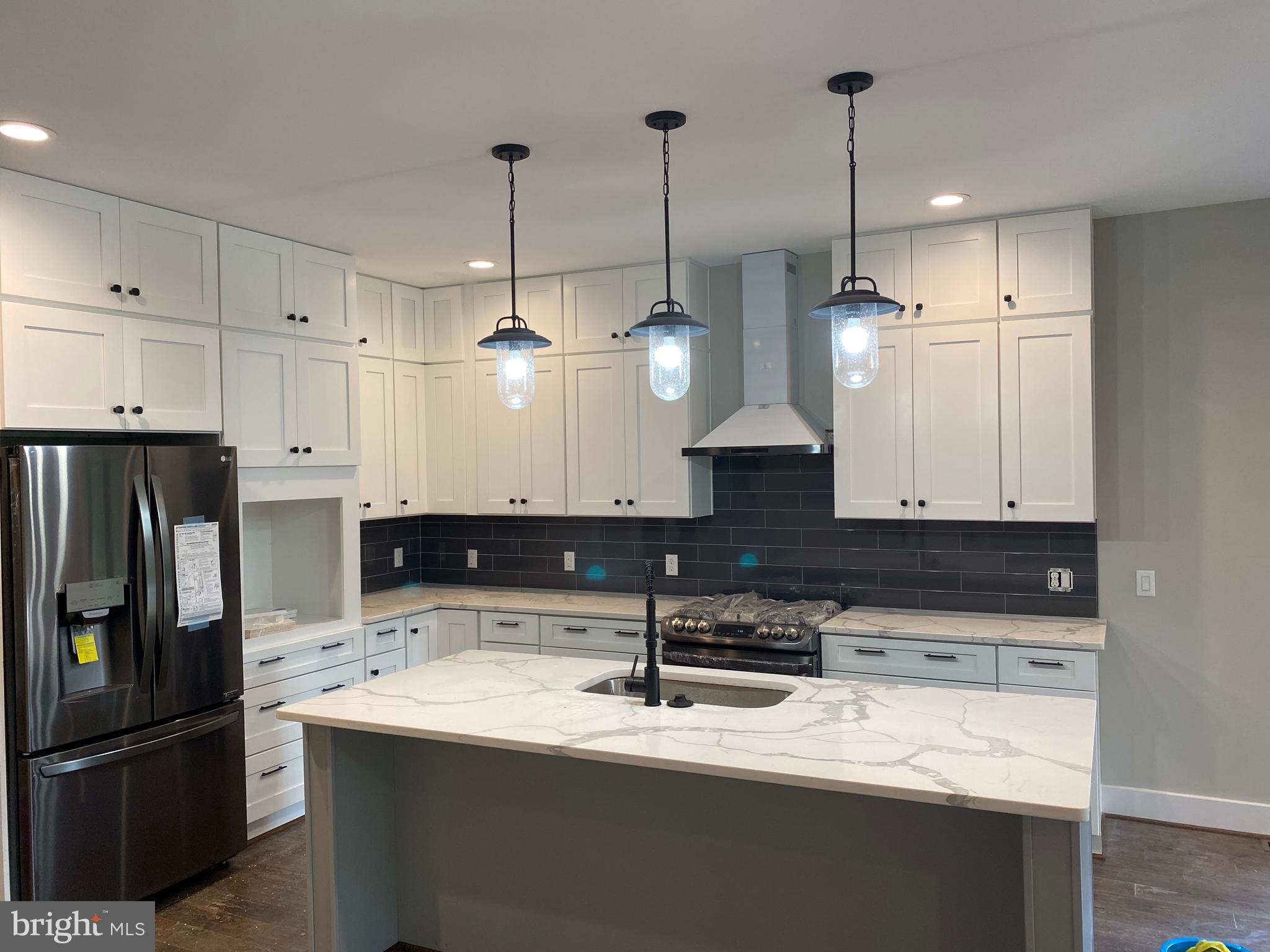 132 Ritchie Avenue Silver Spring, MD 20912 - Photo 5 of 30