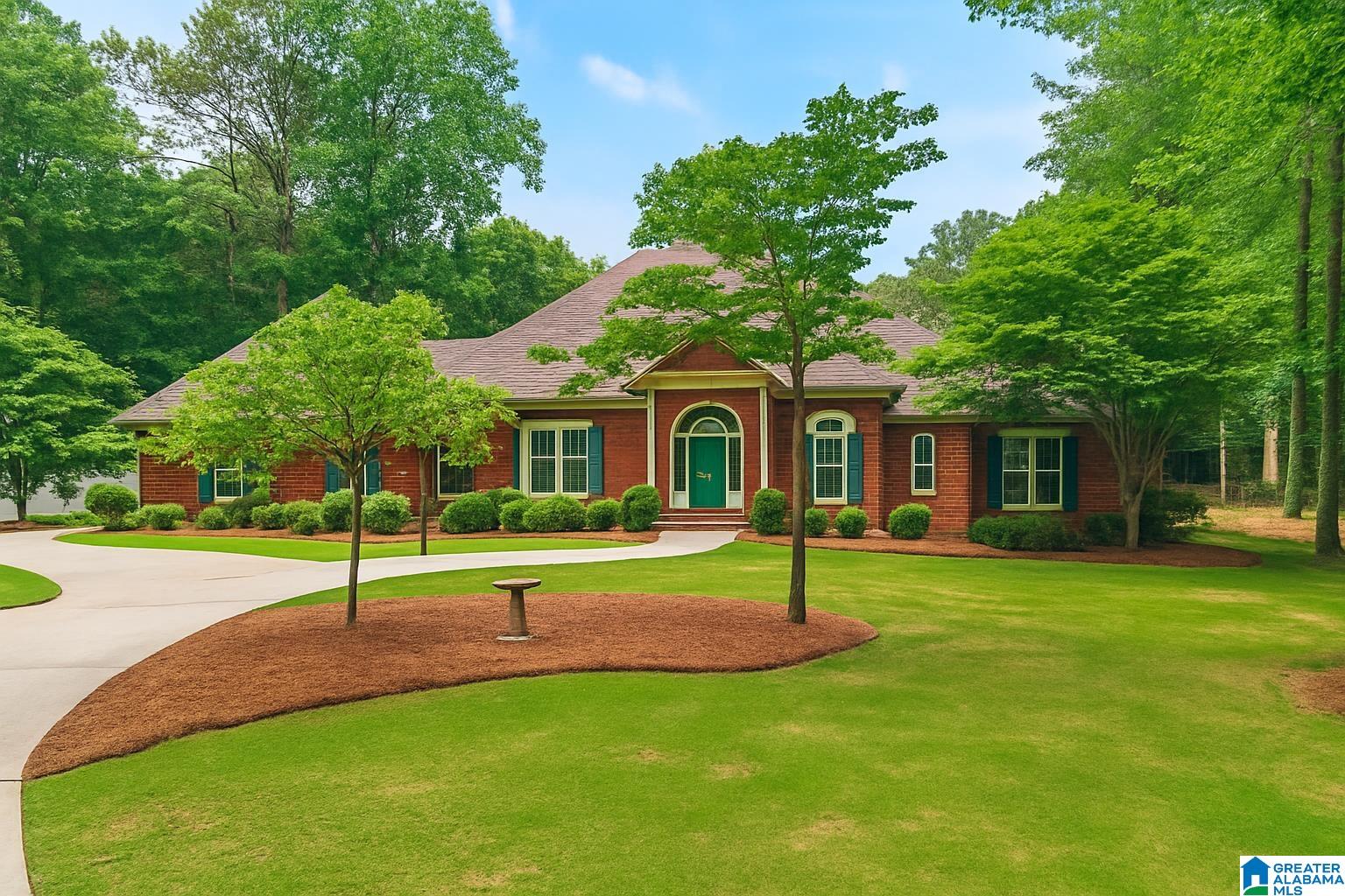 135 Weatherly Way Pelham, AL 35124 - Photo 1 of 61
