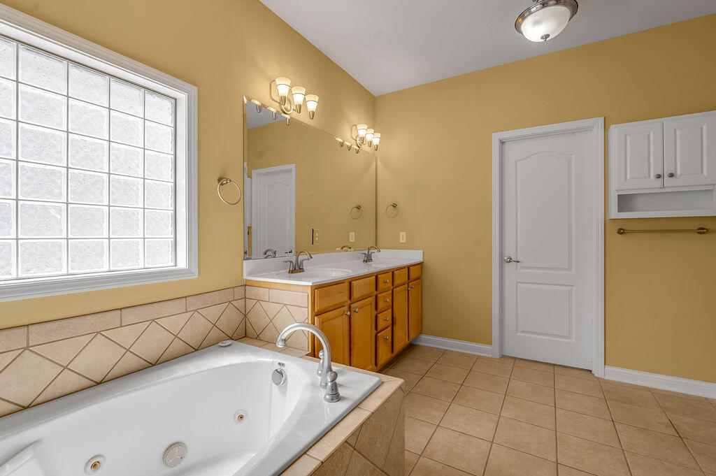 3765 Ridgeview Way Lexington, KY 40509 - Photo 21 of 39 TDB_0674