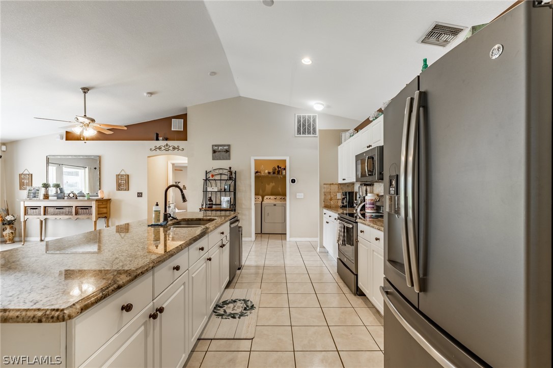 343 Ranchito Avenue Lehigh Acres, FL 33974 - Photo 11 of 35 Gallery Image 11