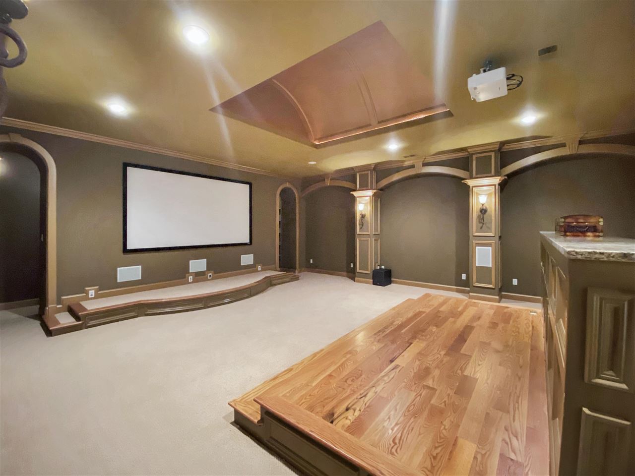 400 Buckland Cove Eads, TN 38028 - Photo 21 of 25 a room with gym equipment and a large mirror