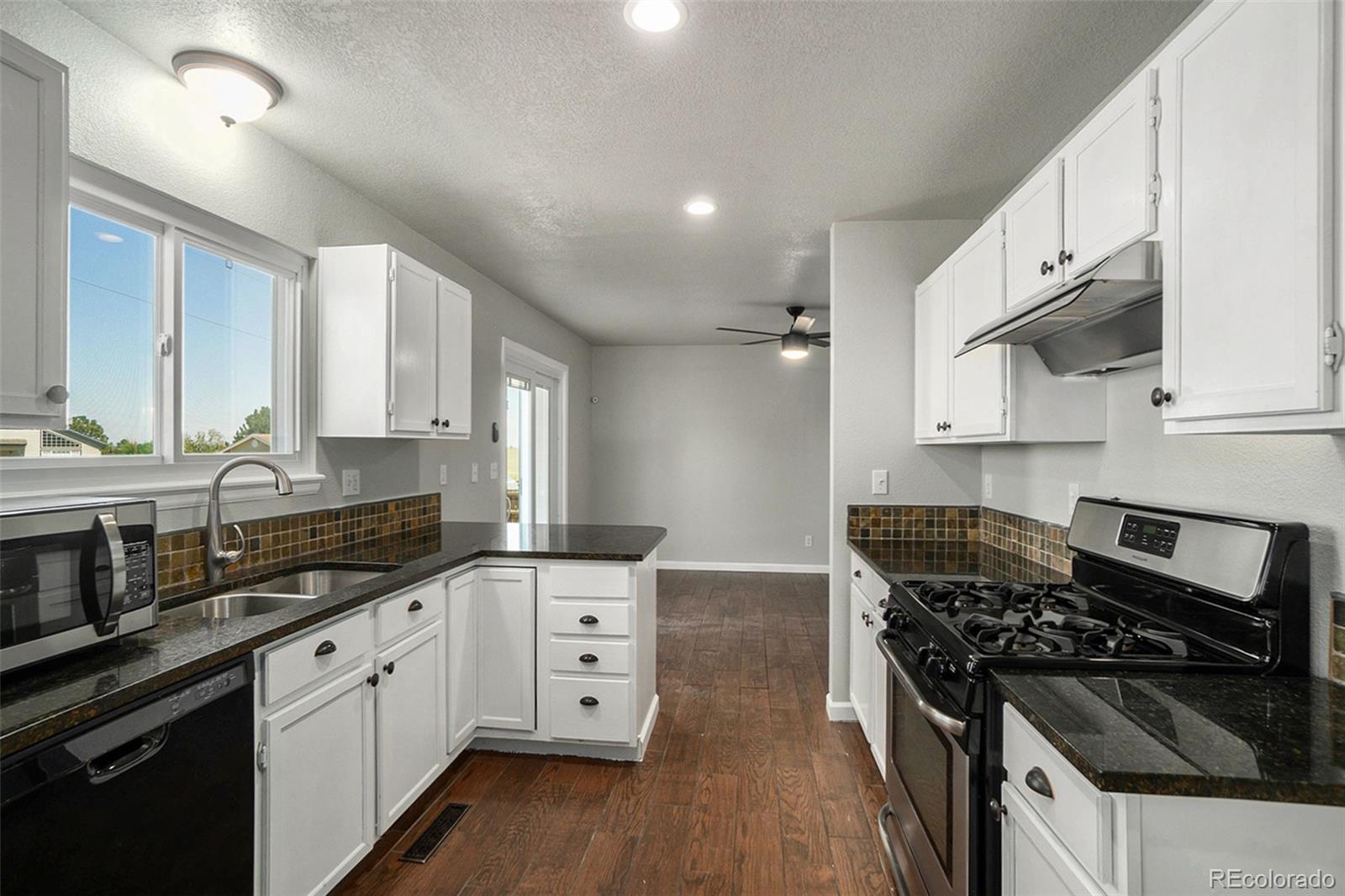 34112 Prairie Loop Elizabeth, CO 80107 - Photo 9 of 19 Gallery Image 9
