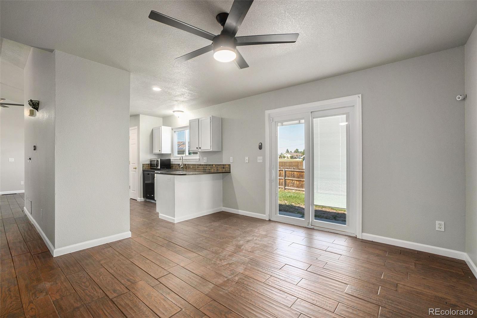 34112 Prairie Loop Elizabeth, CO 80107 - Photo 10 of 19 Gallery Image 10
