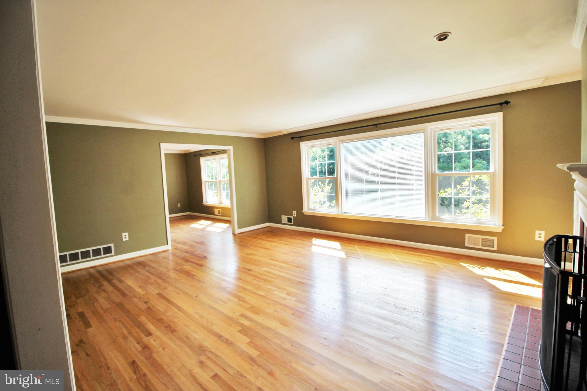 7404 Round Hill Road Frederick, MD 21702 - Photo 12 of 50 Living room view #2