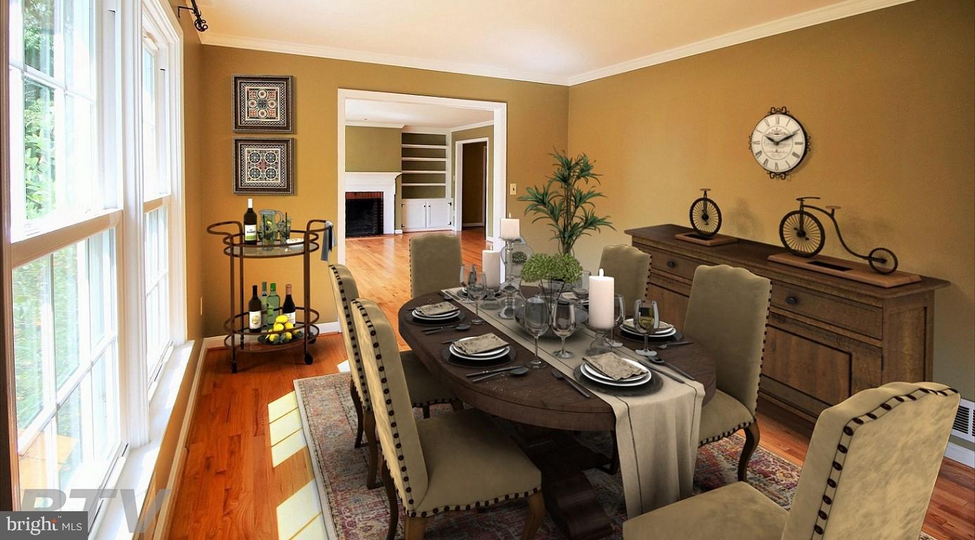 7404 Round Hill Road Frederick, MD 21702 - Photo 17 of 50 Formal family dinners in luxury