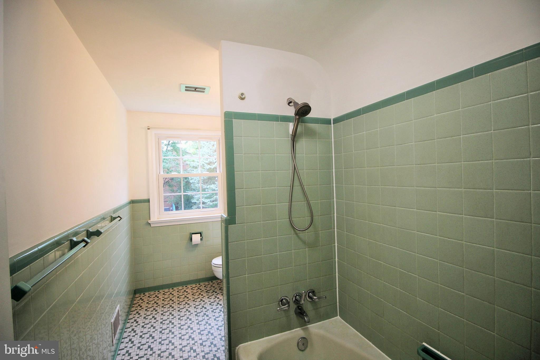 7404 Round Hill Road Frederick, MD 21702 - Photo 49 of 50 Upper level full bath