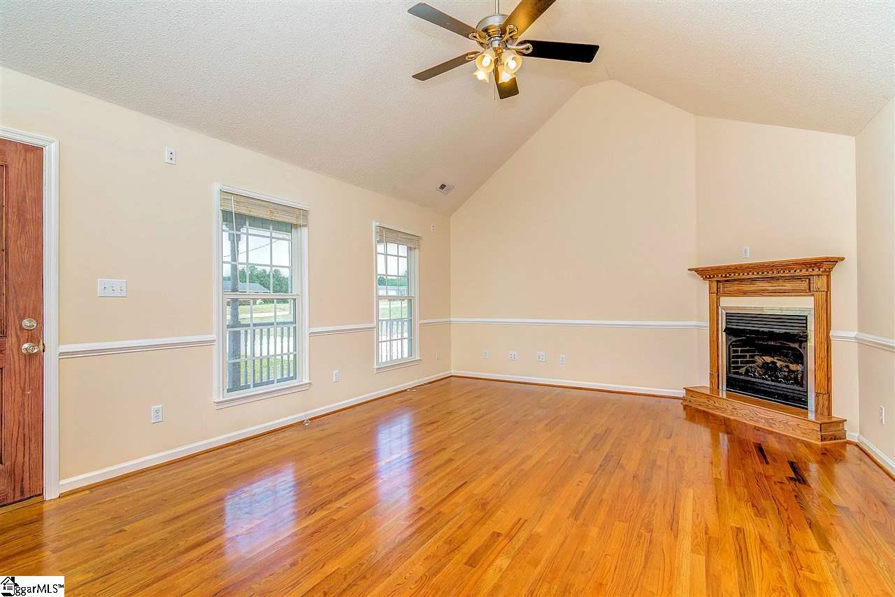 336 Edwards Road Inman, SC 29349 - Photo 2 of 36