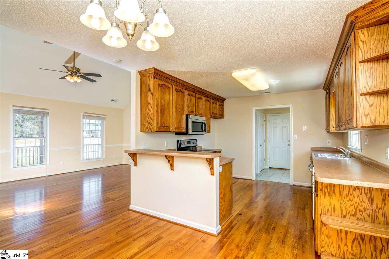 336 Edwards Road Inman, SC 29349 - Photo 13 of 36