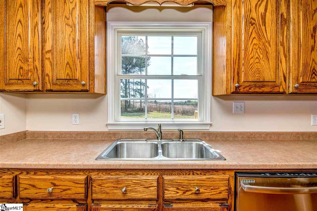 336 Edwards Road Inman, SC 29349 - Photo 17 of 36