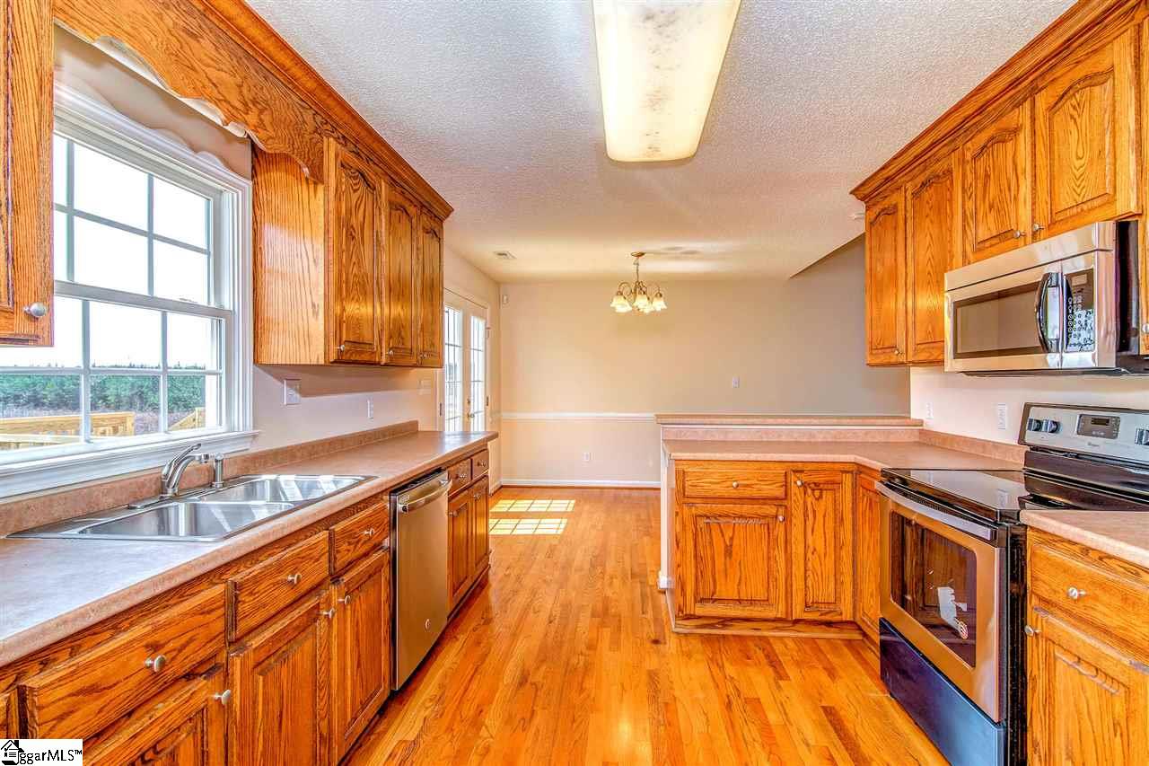 336 Edwards Road Inman, SC 29349 - Photo 4 of 36