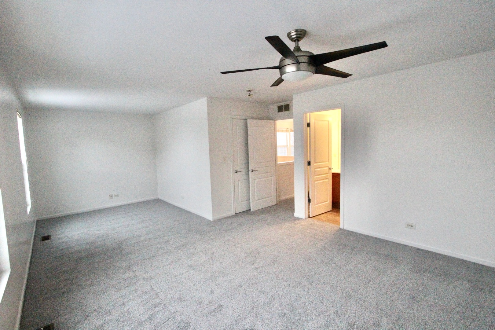 2711 Neubauer Circle Lindenhurst, IL 60046 - Photo 14 of 24