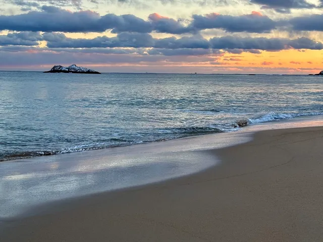 $2,800 | 1 School Street, Unit R8, Manchester, MA 01944