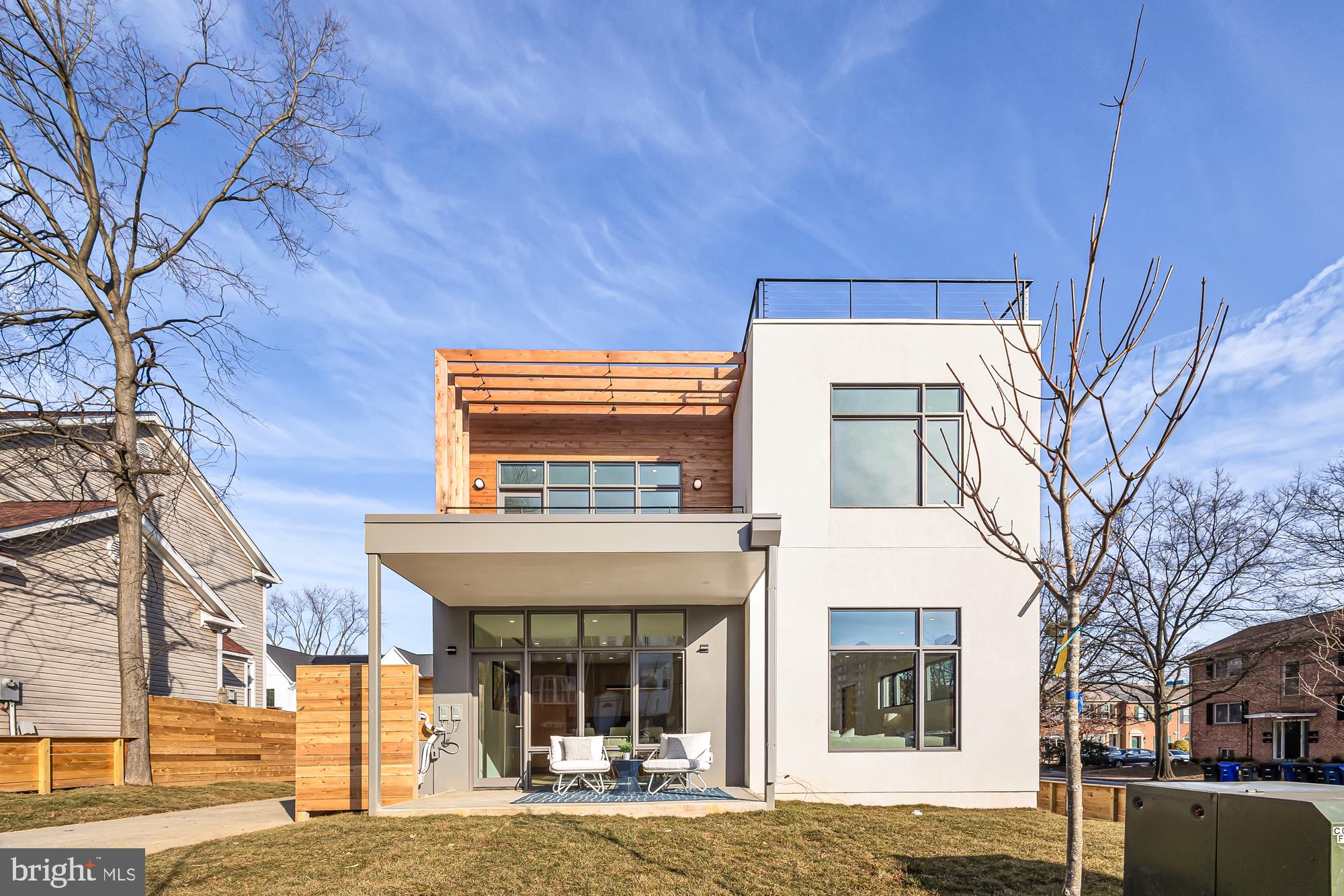 4515 Washington Boulevard Arlington, VA 22201 - Photo 2 of 40