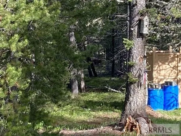 $235,900 | 2790 Northeast Sagehen Drive, Island Park, ID 83429