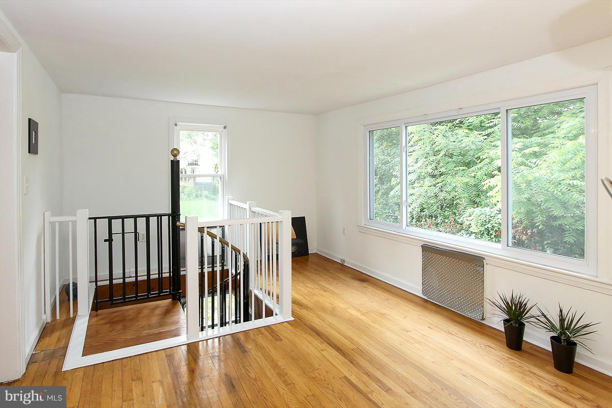 2614 Weisman Road Silver Spring, MD 20902 - Photo 22 of 30 Family Room