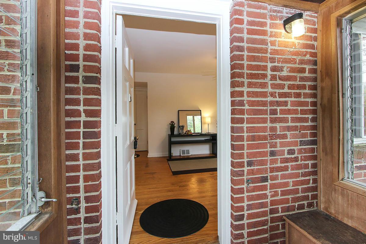 2614 Weisman Road Silver Spring, MD 20902 - Photo 4 of 30 Interior (General)
