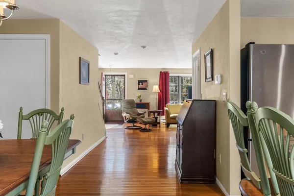 $405,000 | 195 Falmouth Road, Mashpee, MA 02649