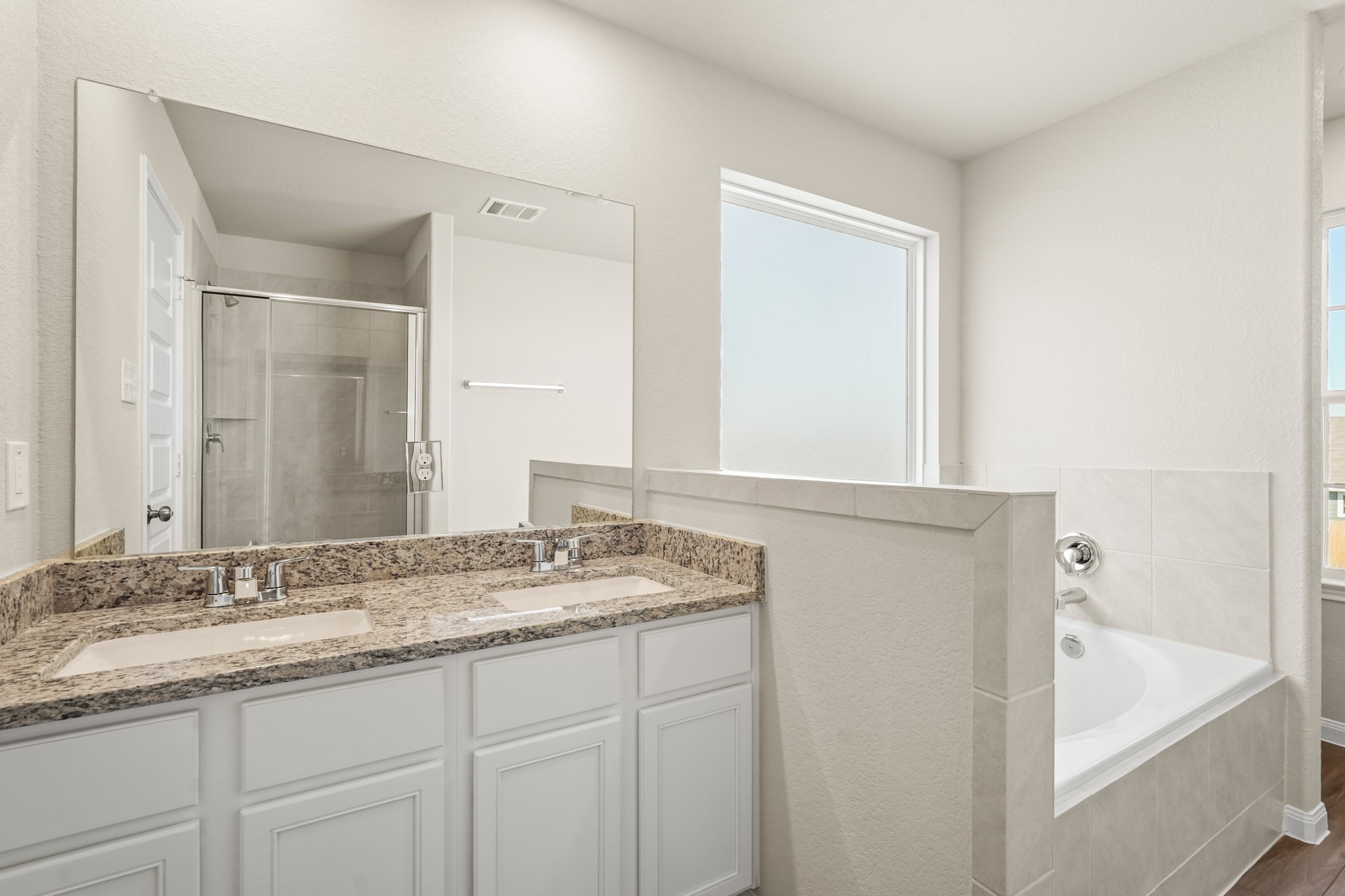 1102 Burkes Rdg Trail Conroe, TX 77301 - Photo 17 of 25