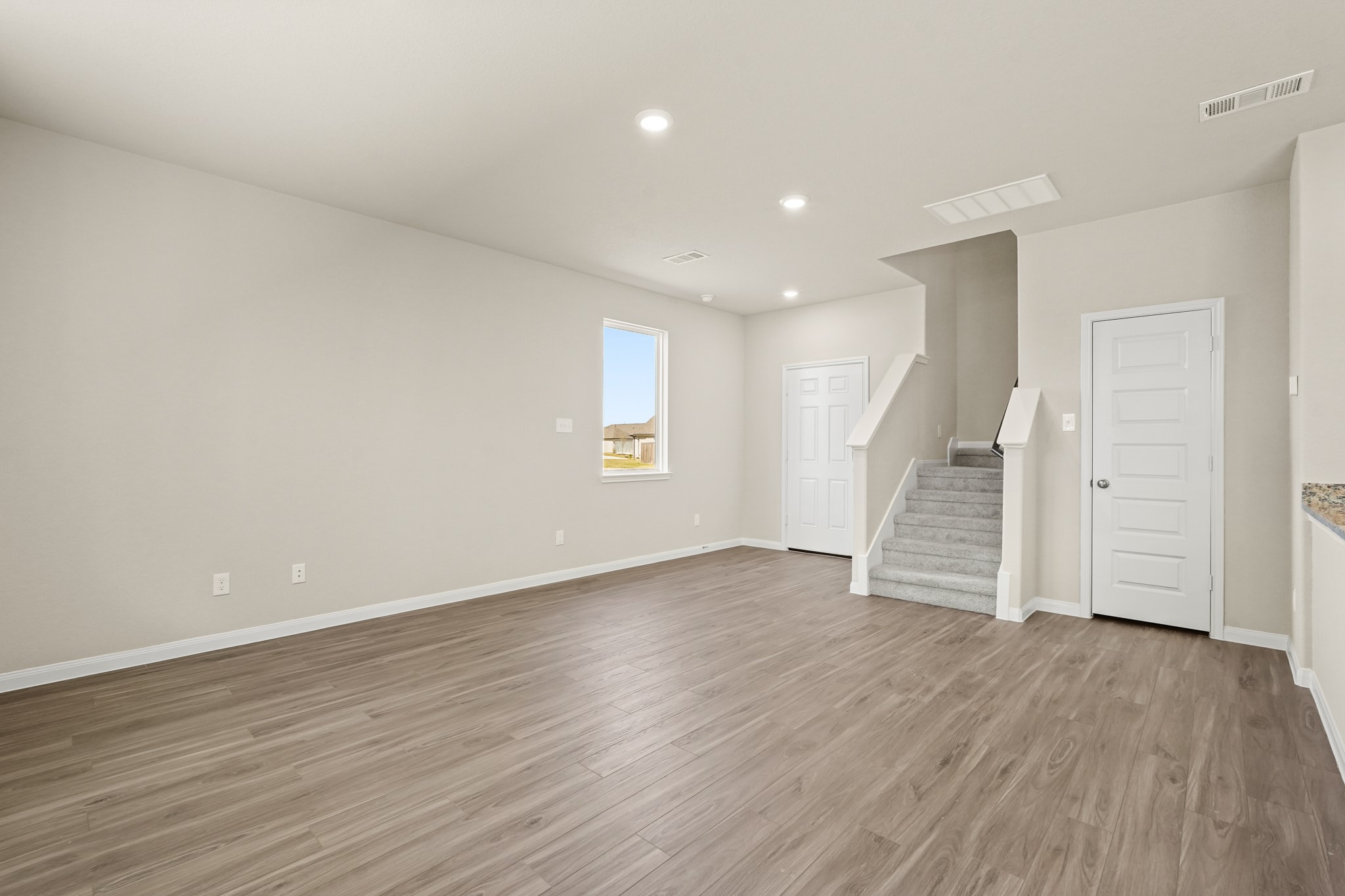 1102 Burkes Rdg Trail Conroe, TX 77301 - Photo 5 of 25