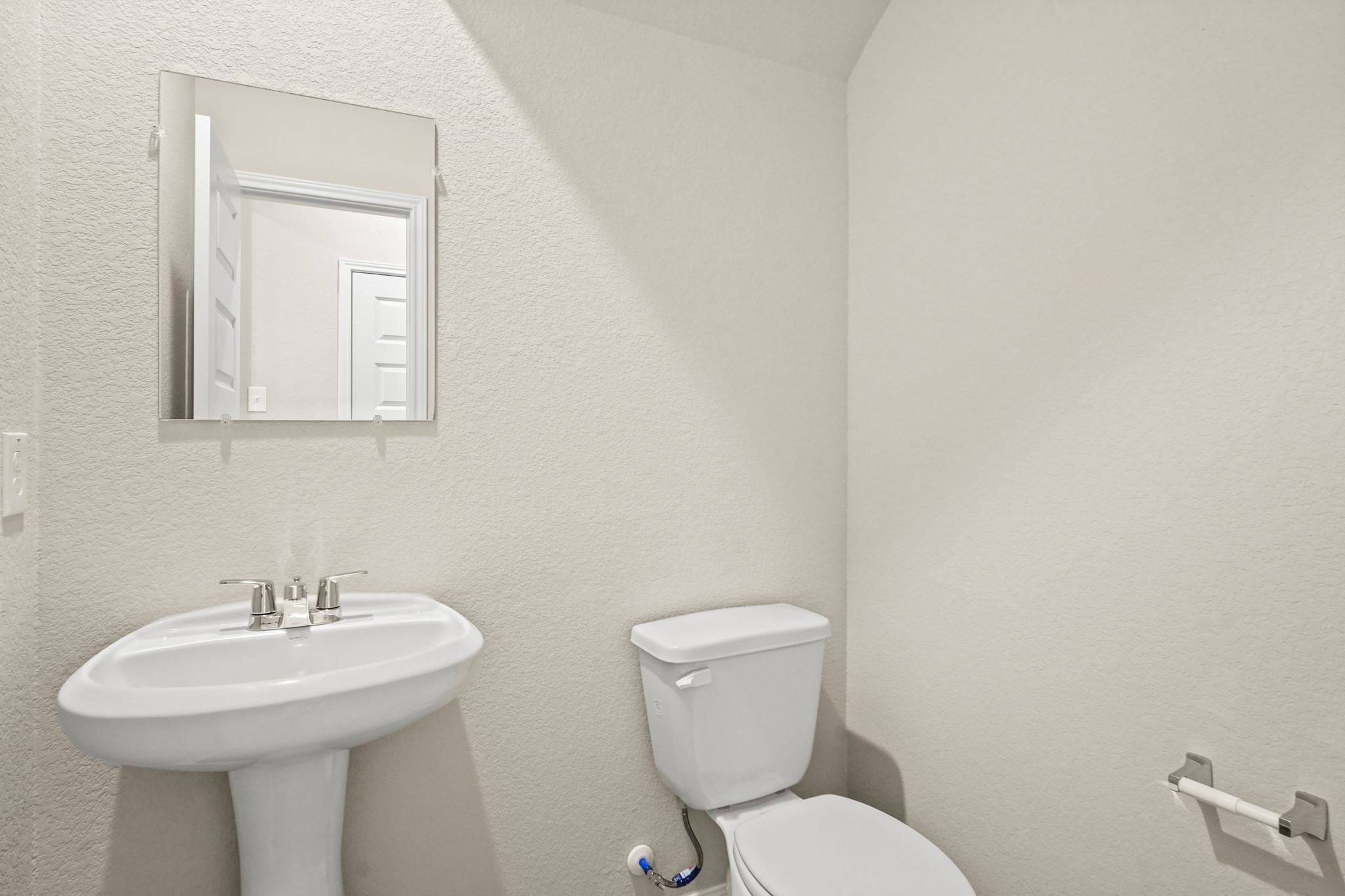 1102 Burkes Rdg Trail Conroe, TX 77301 - Photo 9 of 25