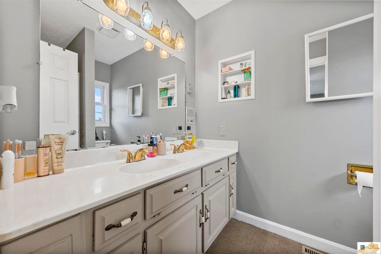 9077 Finney Road Glasgow, KY 42141 - Photo 12 of 36 Gallery Image 12