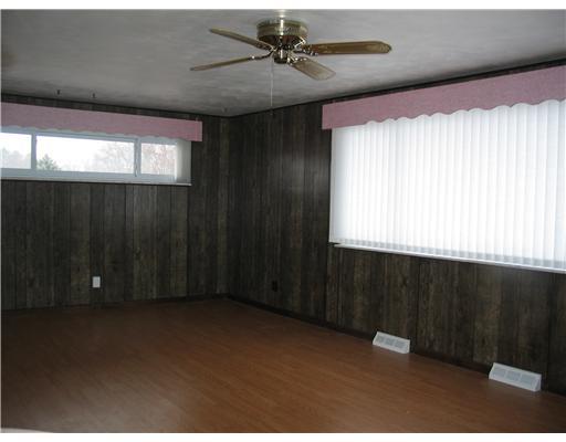 351 Simpson Howell Road Elizabeth, PA 15037 - Photo 8 of 18 Den.