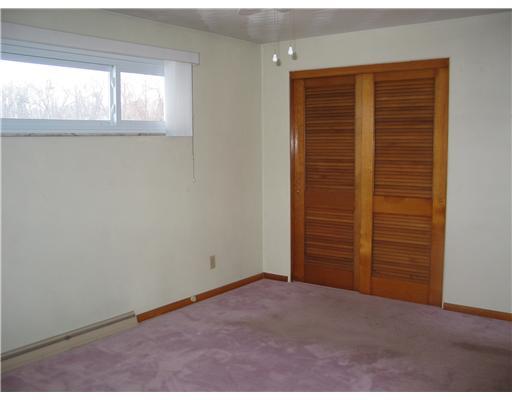 351 Simpson Howell Road Elizabeth, PA 15037 - Photo 10 of 18 Master Bedroom.