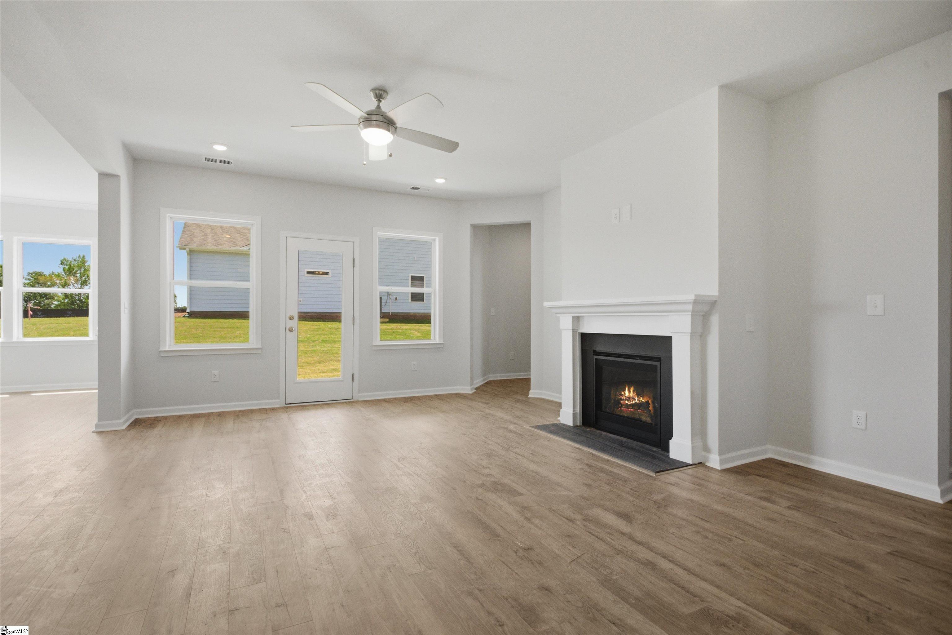 557 Hydrangea Street Seneca, SC 29678 - Photo 6 of 34