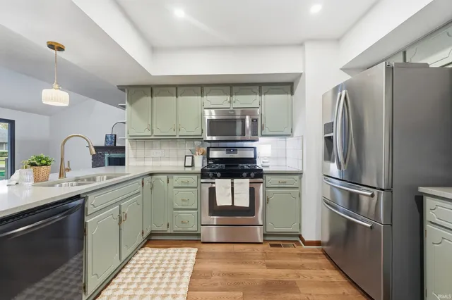 $319,900 | 5720 Bayside Drive, Fort Wayne, IN 46815