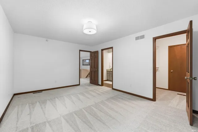 $324,900 | 5720 Bayside Drive, Fort Wayne, IN 46815